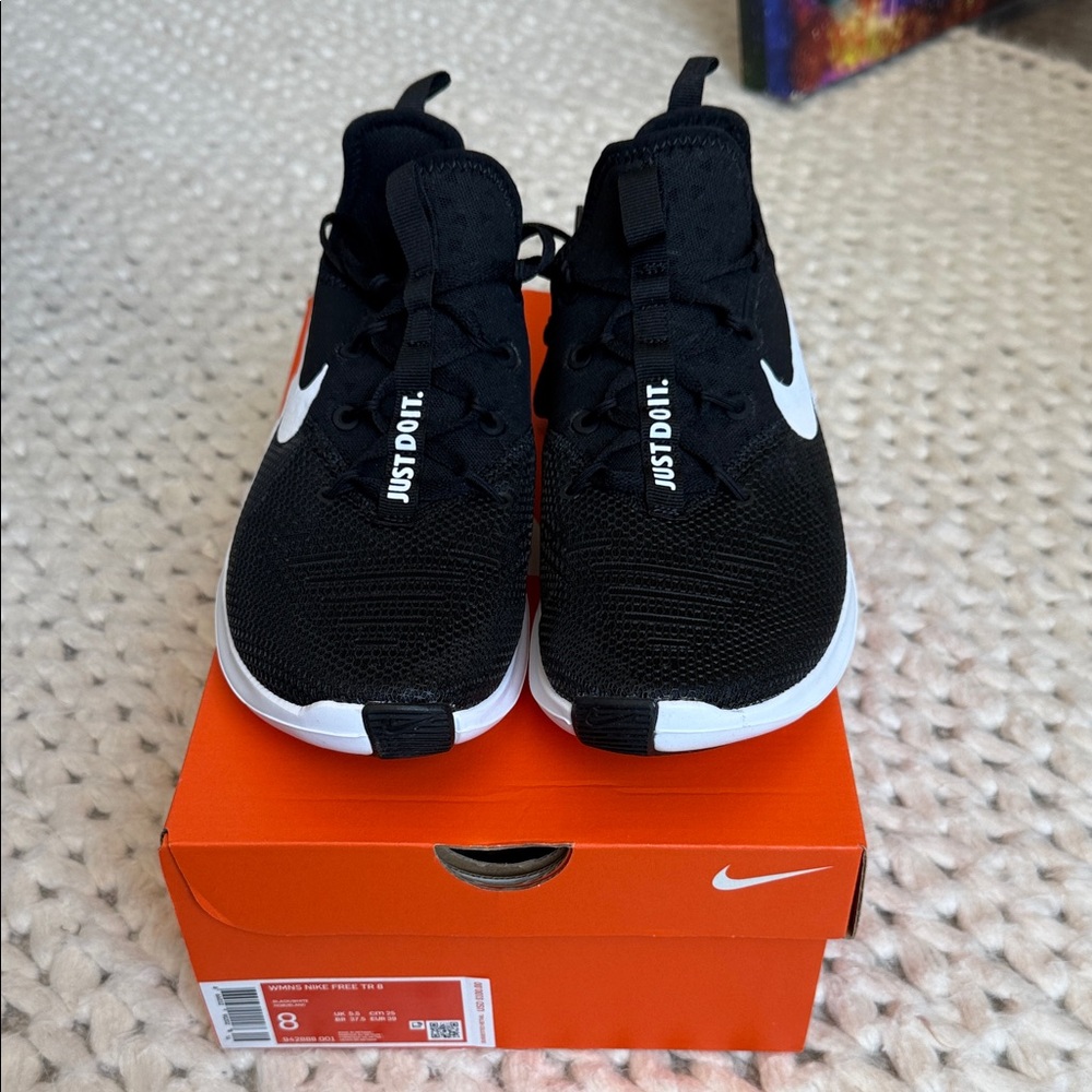 Nike Womens Black and White Sneakers